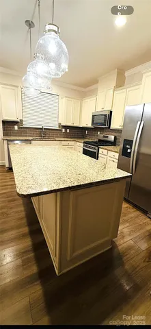 $2,450 | 5733 Lachlan Hill Lane, Charlotte, NC 28278