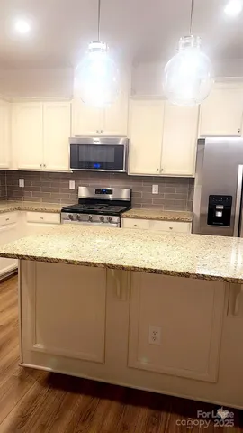 $2,450 | 5733 Lachlan Hill Lane, Charlotte, NC 28278