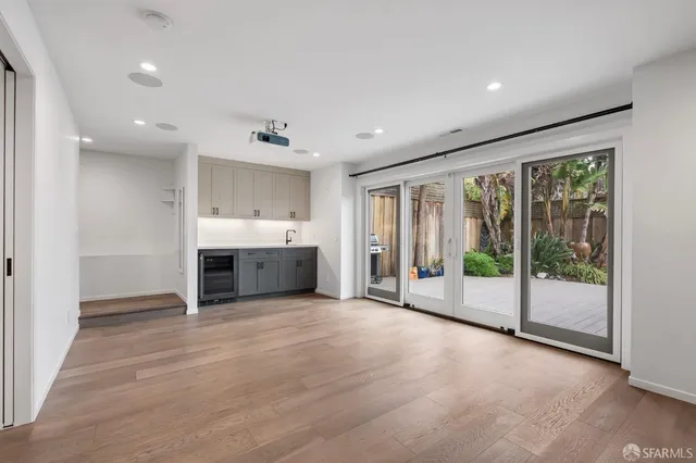 $6,700 | 112 Baden Street, San Francisco, CA 94131