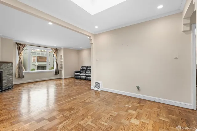 $6,700 | 112 Baden Street, San Francisco, CA 94131