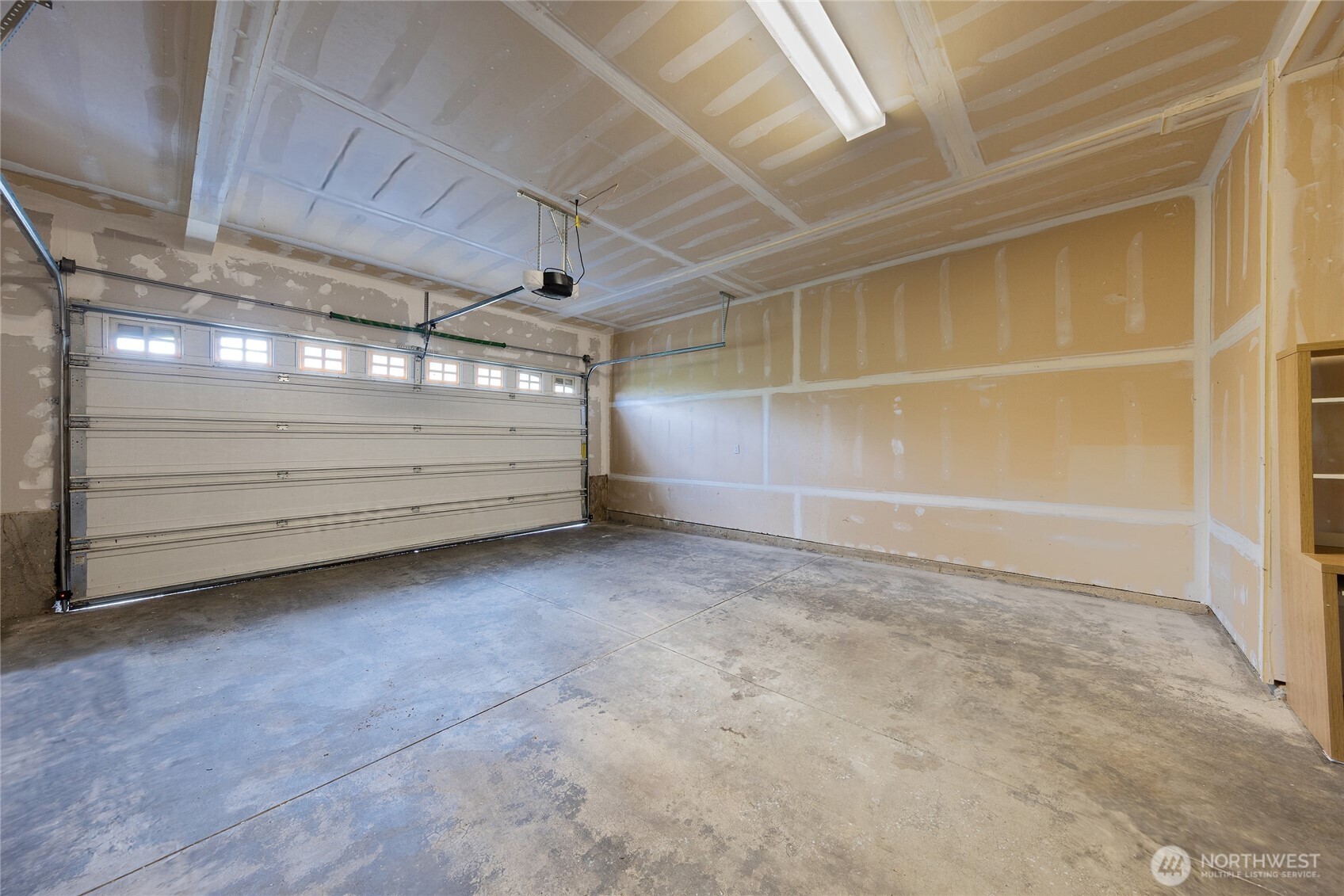 16311 Simonds Road Northeast Kenmore, WA 98028 - Photo 34 of 39 Gallery Image 34