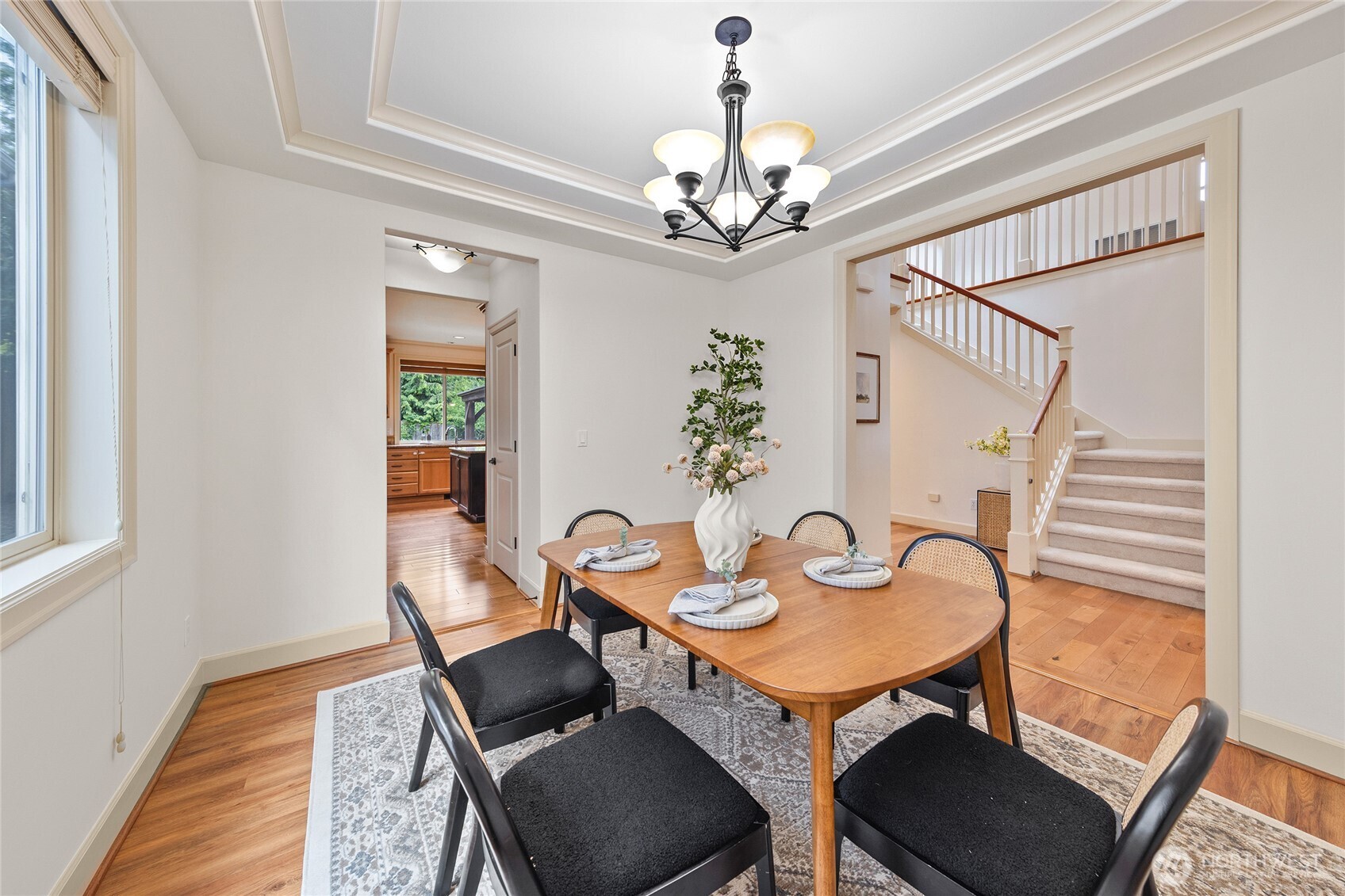 16311 Simonds Road Northeast Kenmore, WA 98028 - Photo 8 of 39 Gallery Image 8