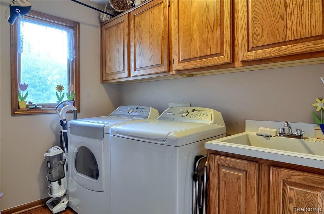 5656 Murfield Drive Rochester, MI 48306 - Photo 37 of 38 Laundry_Room.jpg
