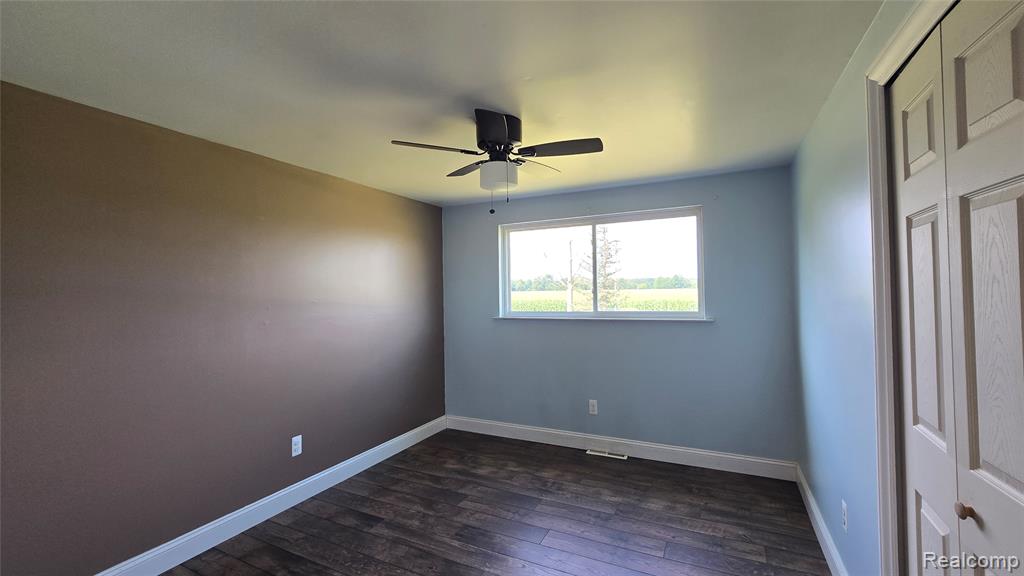 1695 Stoddard Road Columbus, MI 48063 - Photo 15 of 35