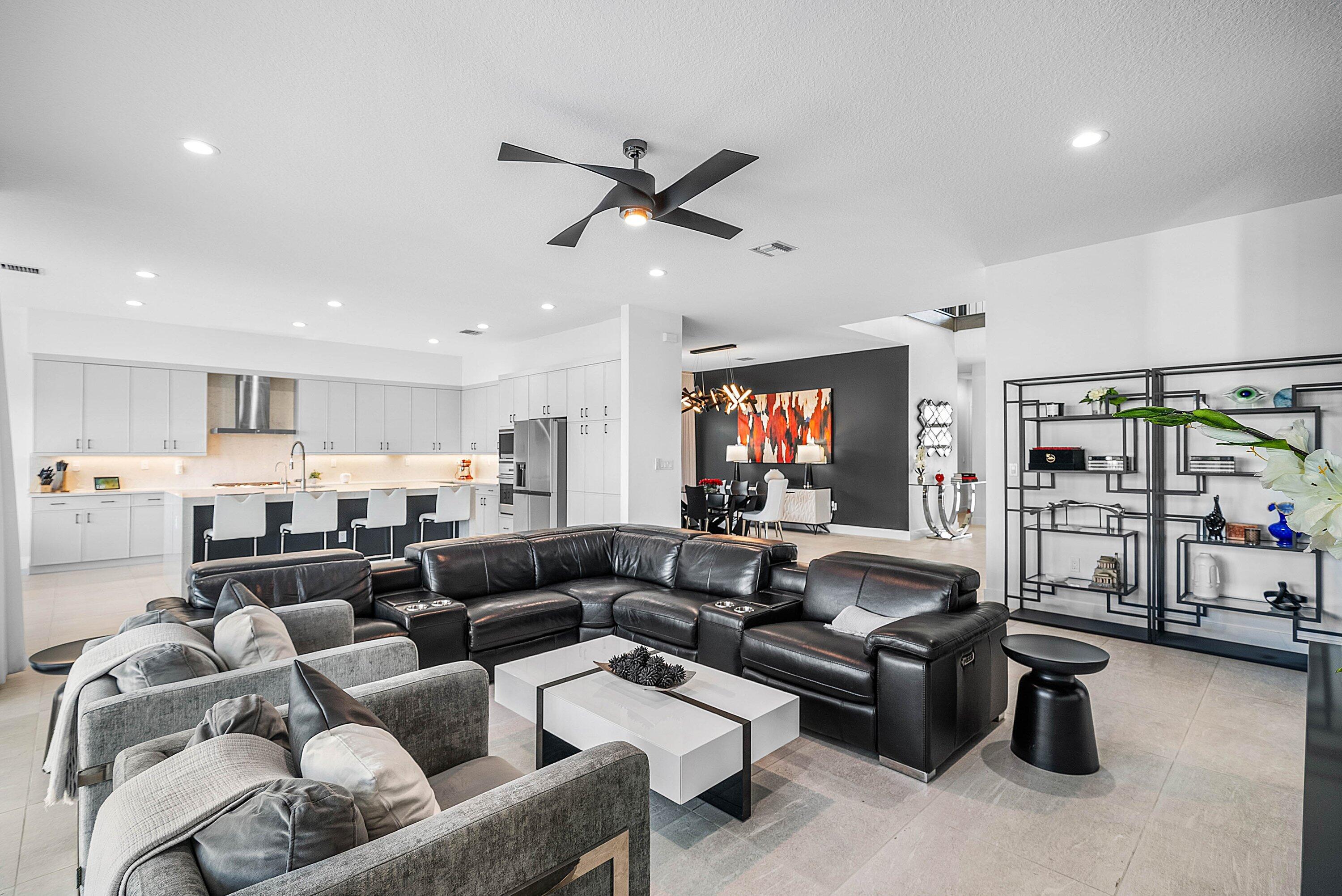 8805 New River Falls Road Boca Raton, FL 33496 - Photo 13 of 79 Family room