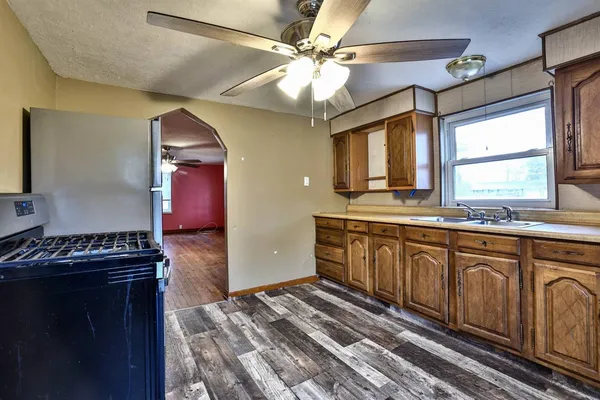 $150,000 | 9050 Highway 50, Aurora, IN 47001