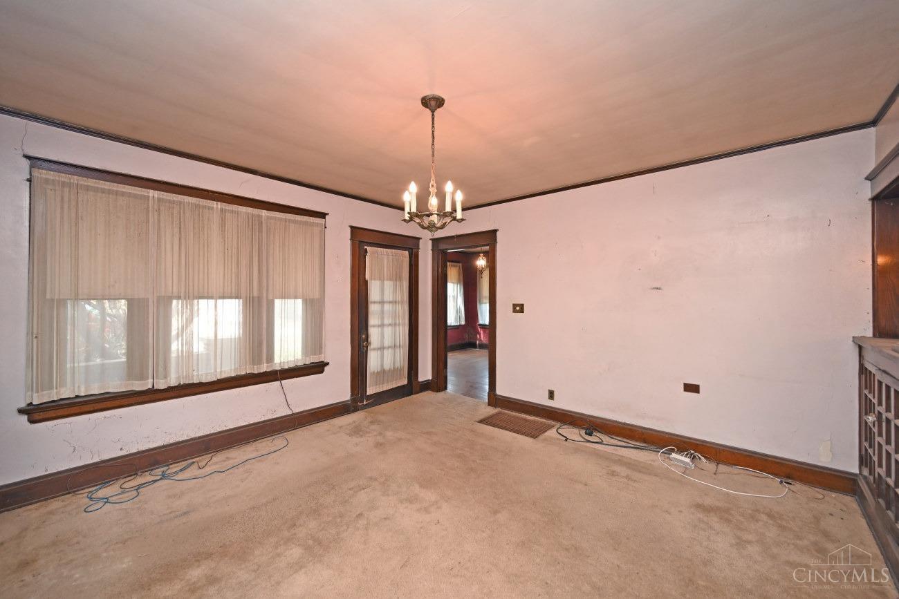 6106 Plainfield Road Silverton, OH 45213 - Photo 22 of 53