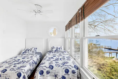 7 Bayview Road, Sag Harbor, NY 11963