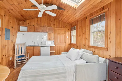 7 Bayview Road, Sag Harbor, NY 11963