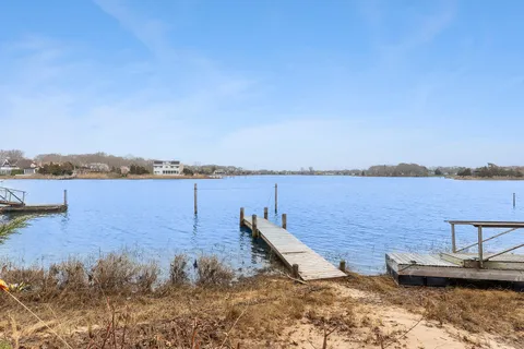 7 Bayview Road, Sag Harbor, NY 11963