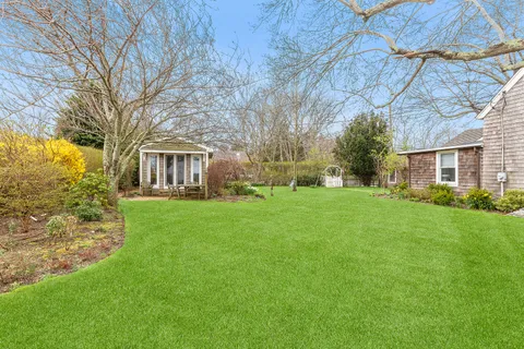 7 Bayview Road, Sag Harbor, NY 11963