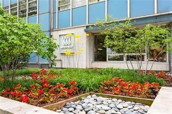 $140,000 | 333 West Meyer Boulevard, Unit 209, Kansas City, MO 64113