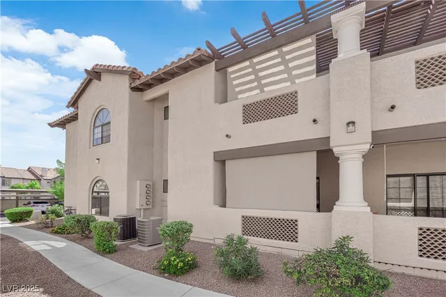 $1,490 | 1419 Santa Margarita Street, Unit D, Las Vegas, NV 89146