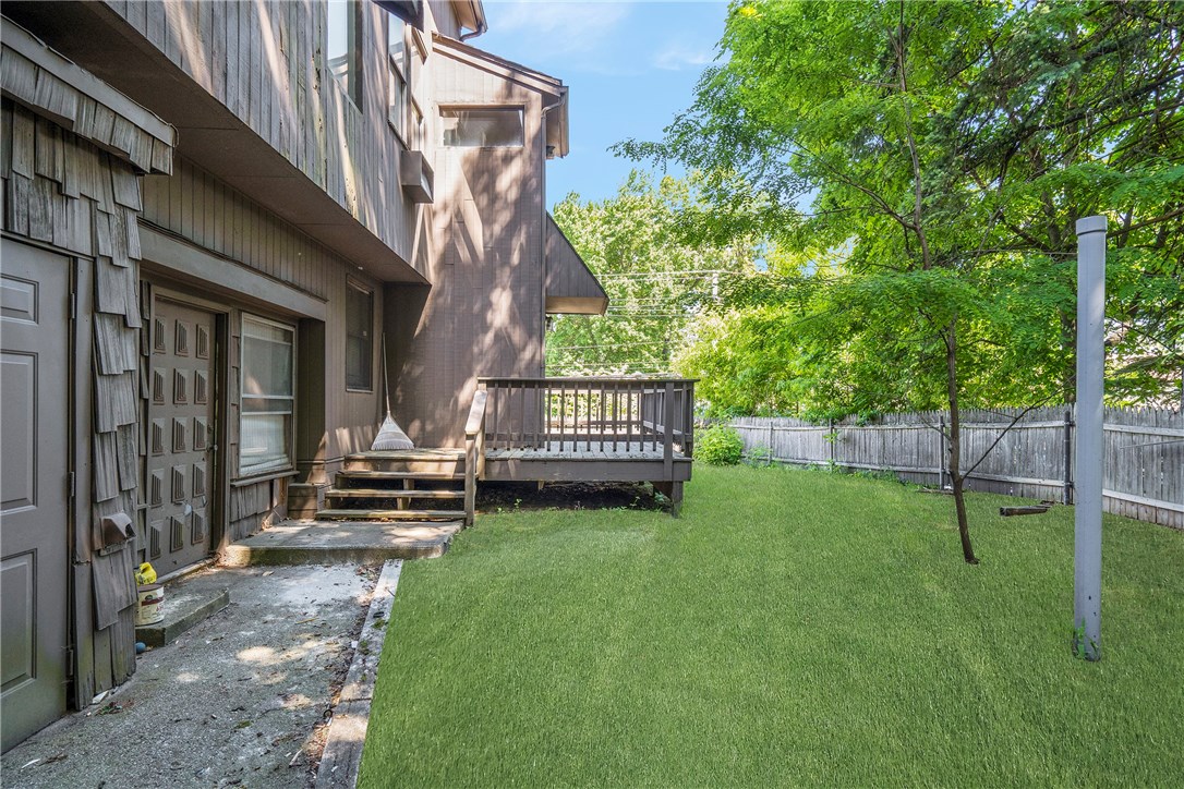 1006 Post Road Warwick, RI 02888 - Photo 19 of 20 Back exterior