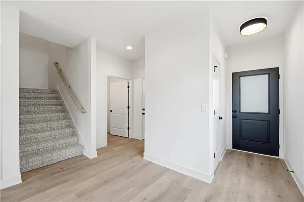 $750,000 | 223-225 Northwest Orchard Drive, Lee's Summit, MO 64063
