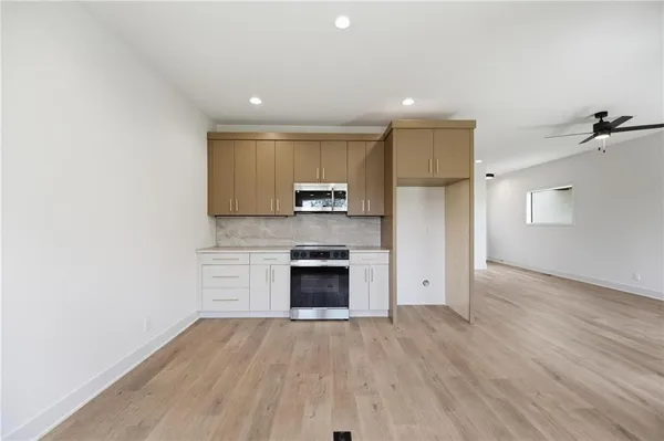 $750,000 | 223-225 Northwest Orchard Drive, Lee's Summit, MO 64063