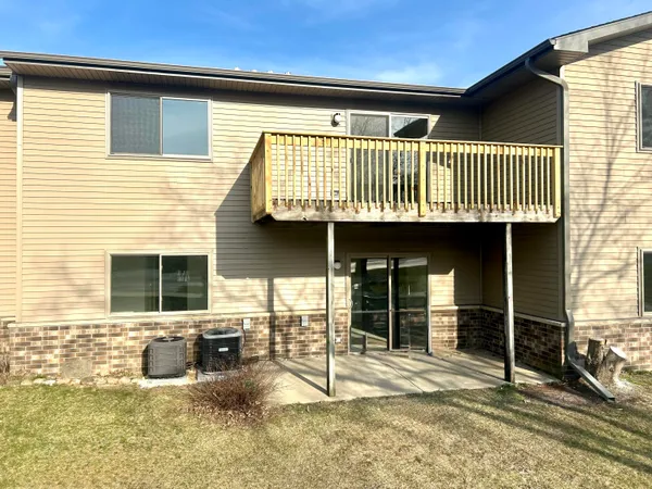 $300,000 | 1011 South 2nd Street, Unit 3, Delavan, WI 53115
