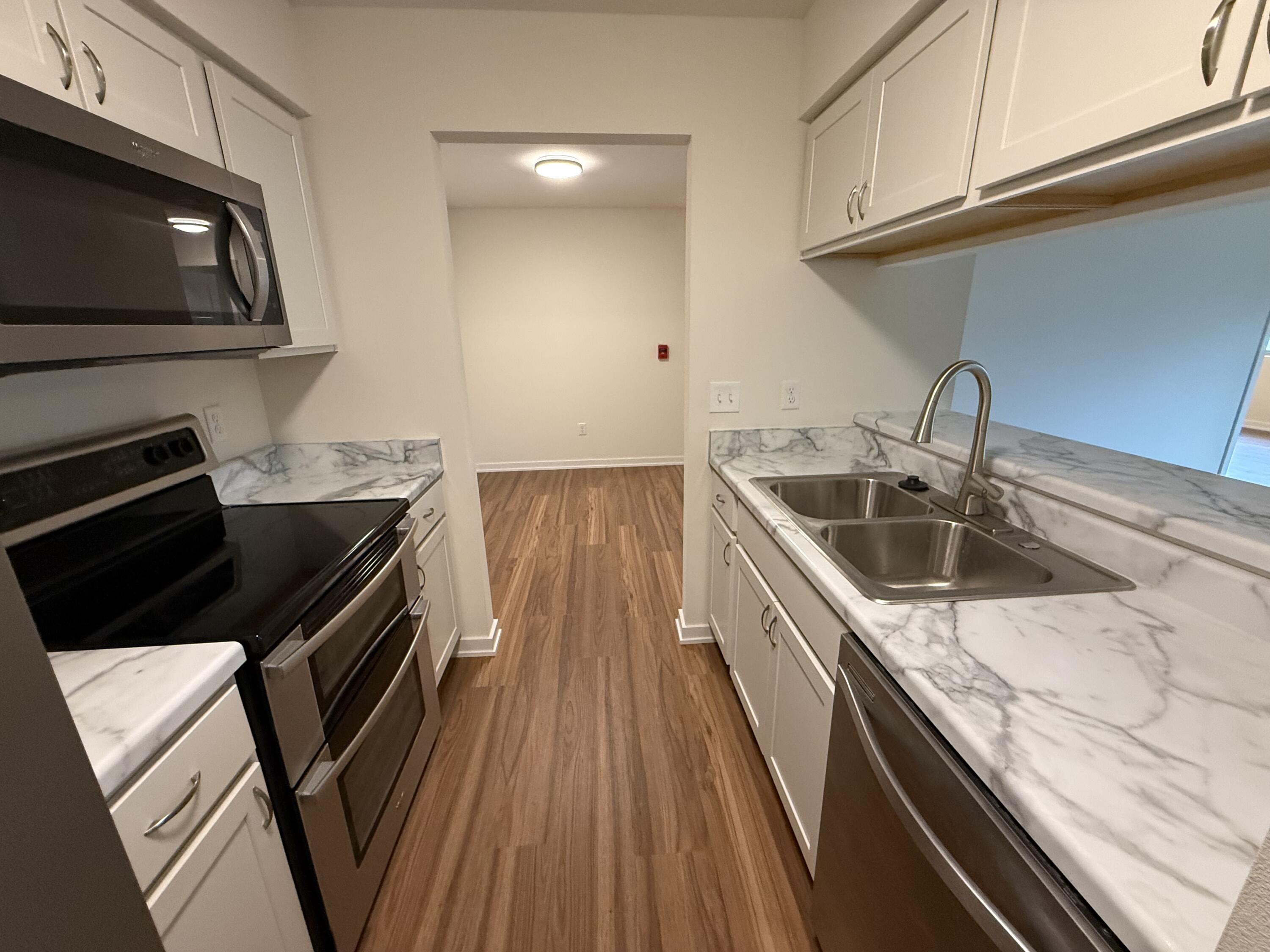 1011 South 2nd Street, Unit 3 Delavan, WI 53115 - Photo 6 of 17 IMG_3366