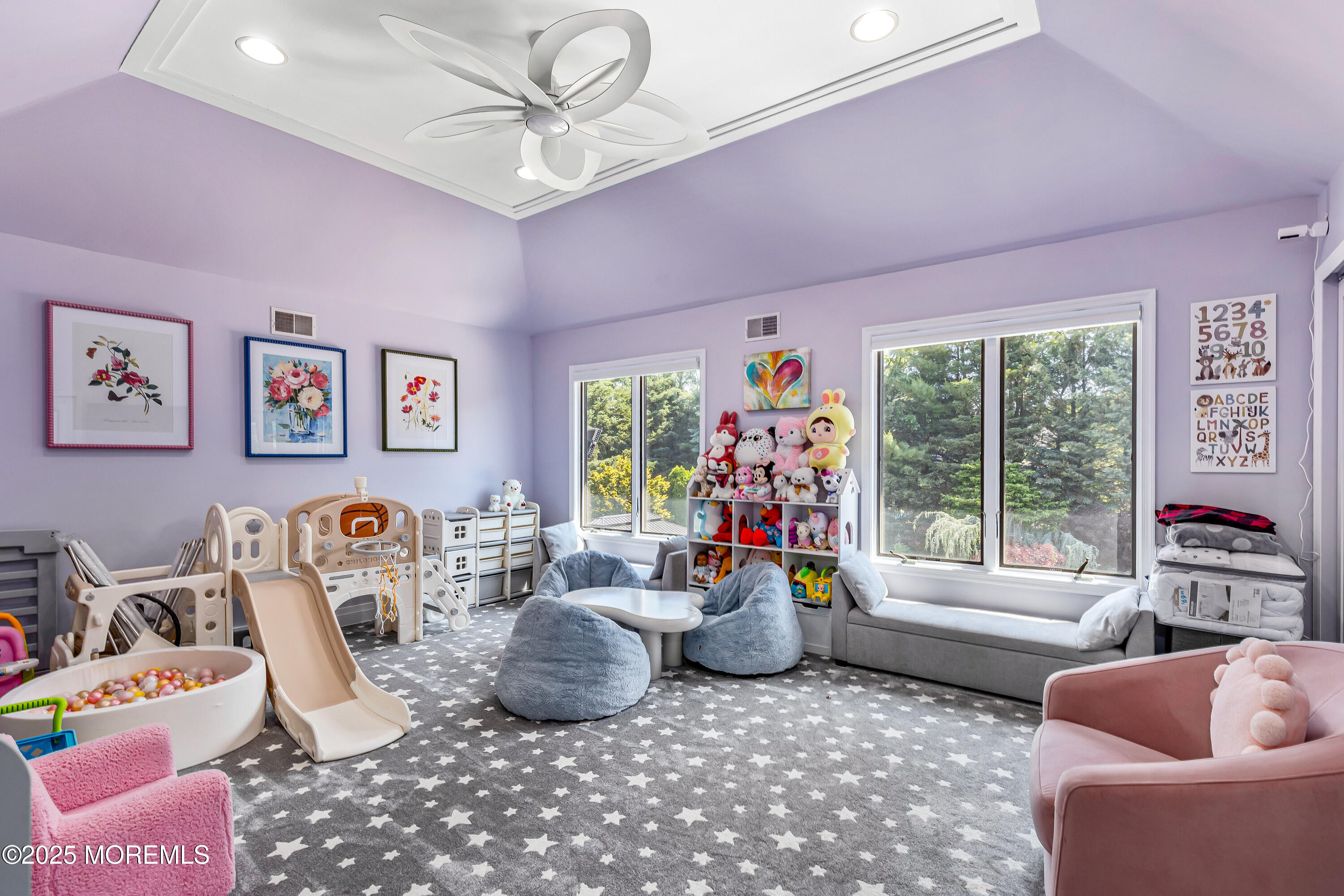 806 Turquoise Trail Morganville, NJ 07751 - Photo 26 of 62 a living room with furniture and a large window