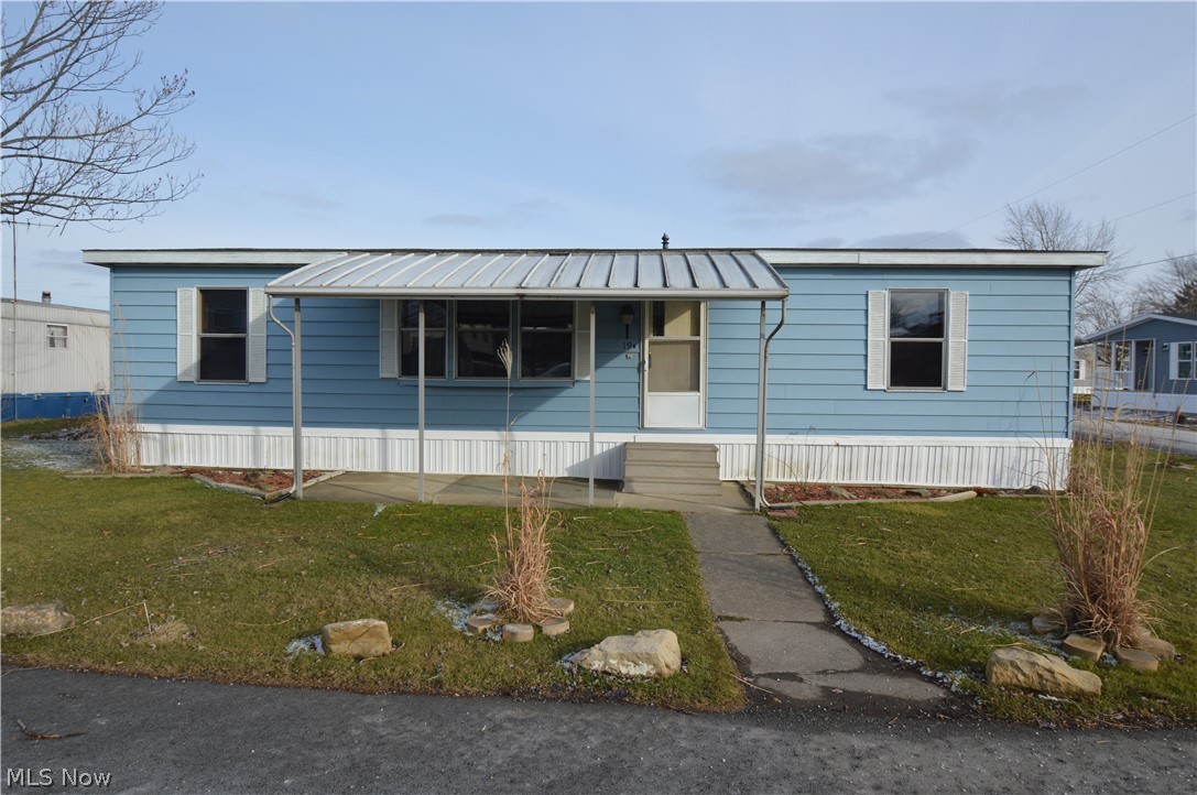 12921 Springfield Road, Unit 19N New Springfield, OH 44443 - Photo 3 of 17