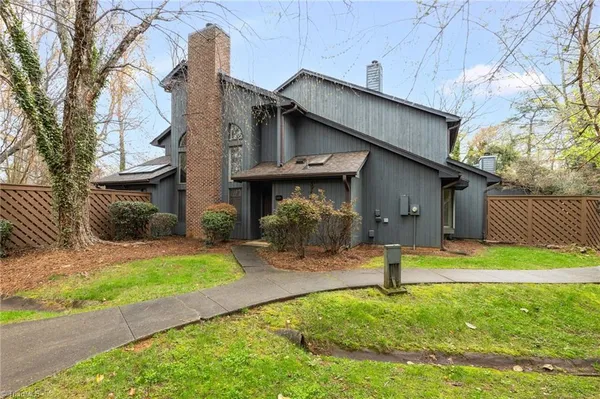 $235,000 | 210 College Road, Unit 601, Greensboro, NC 27410