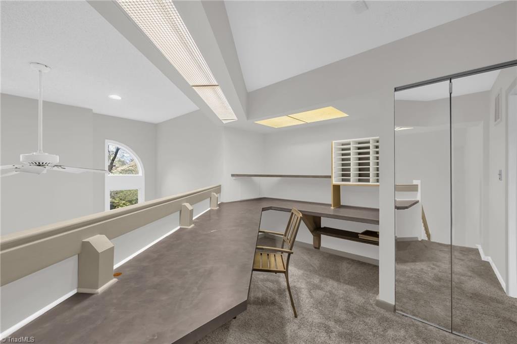 210 College Road, Unit 601 Greensboro, NC 27410 - Photo 17 of 29 Loft