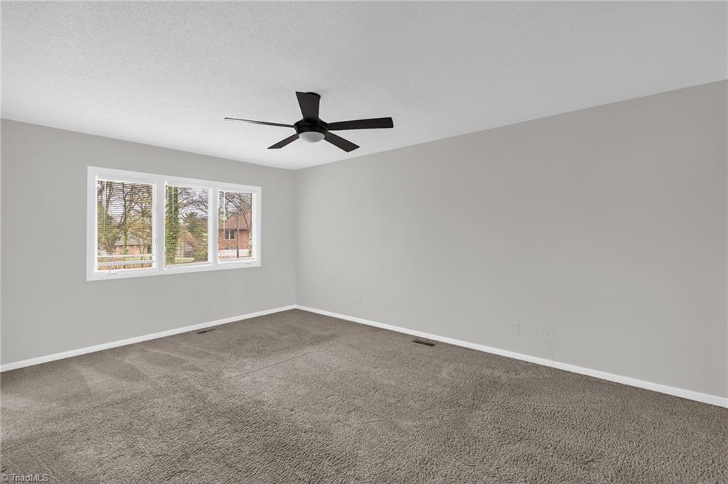 210 College Road, Unit 601 Greensboro, NC 27410 - Photo 19 of 29 Primary Bedroom