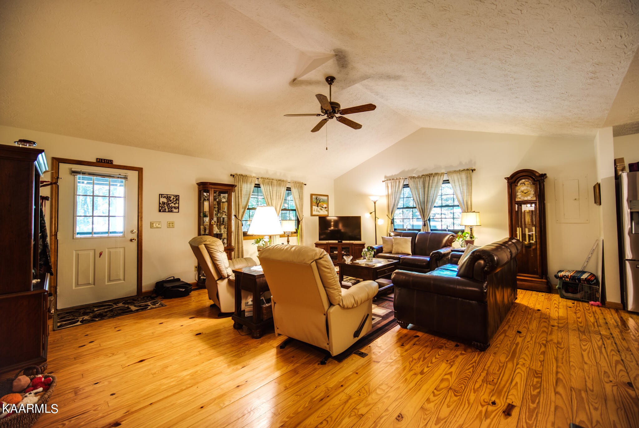 1283 Milo Webb Road Crossville, TN 38572 - Photo 15 of 34 Gallery Image 15