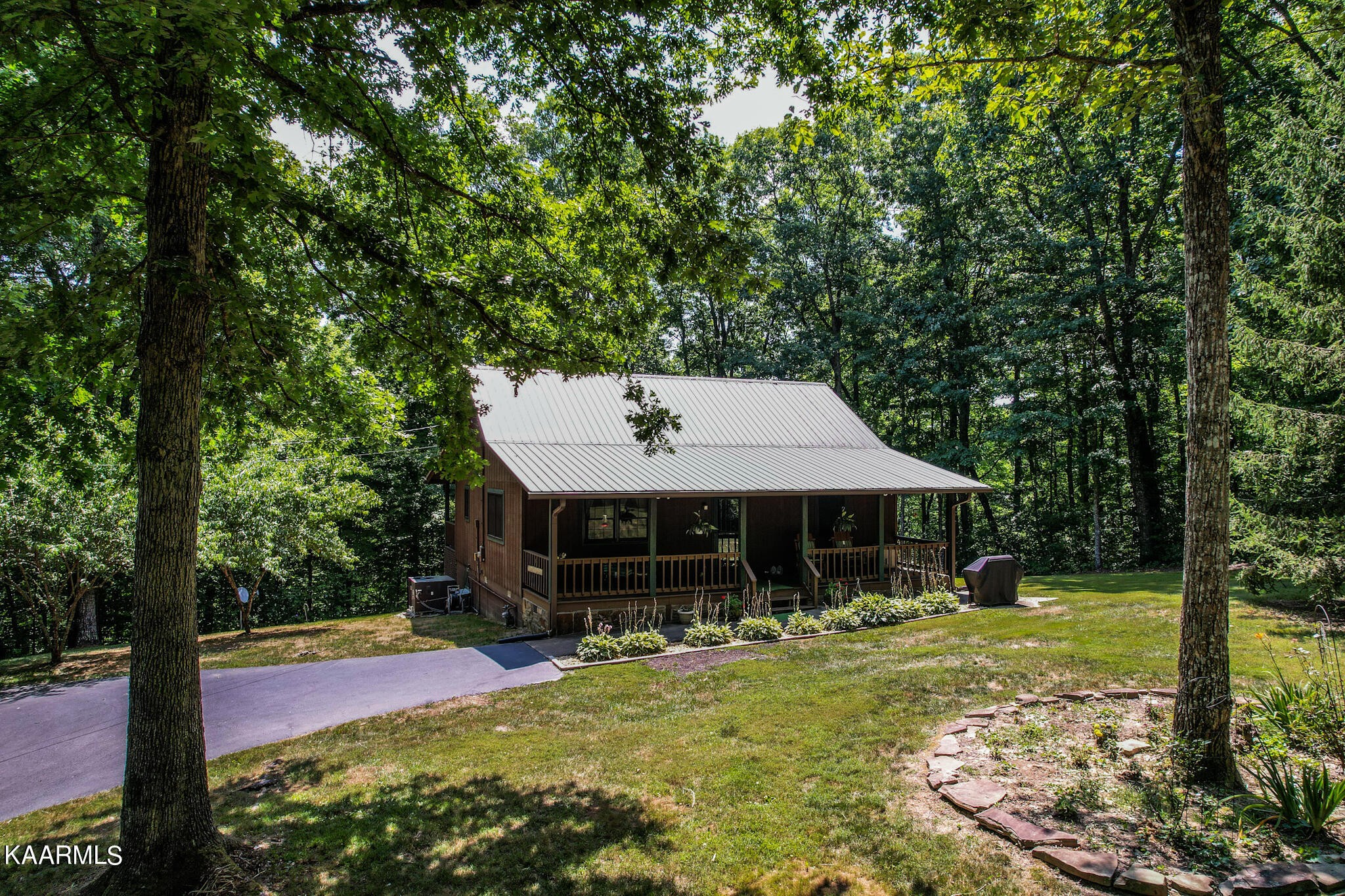 1283 Milo Webb Road Crossville, TN 38572 - Photo 4 of 34 Gallery Image 4