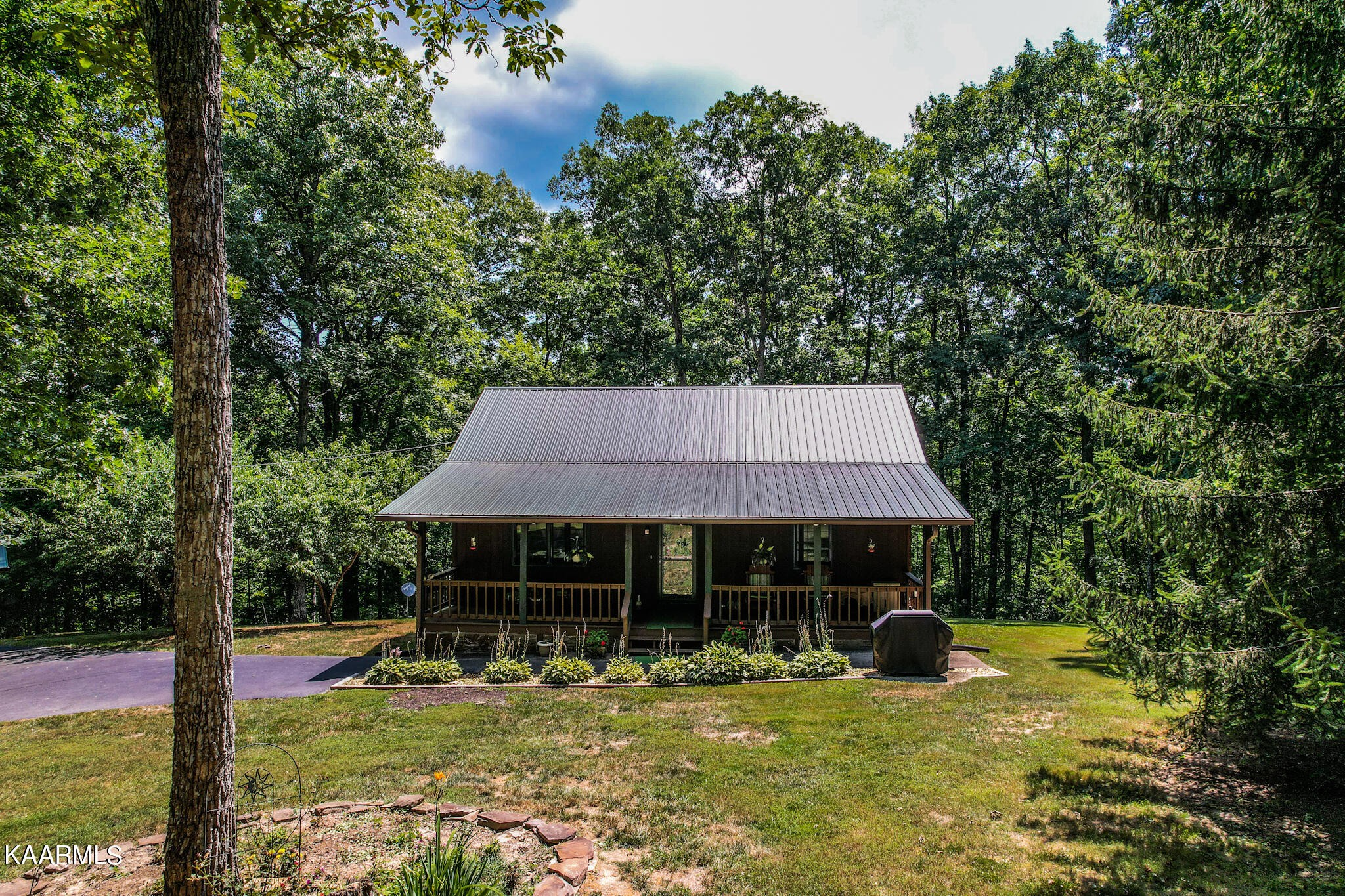 1283 Milo Webb Road Crossville, TN 38572 - Photo 5 of 34 Gallery Image 5