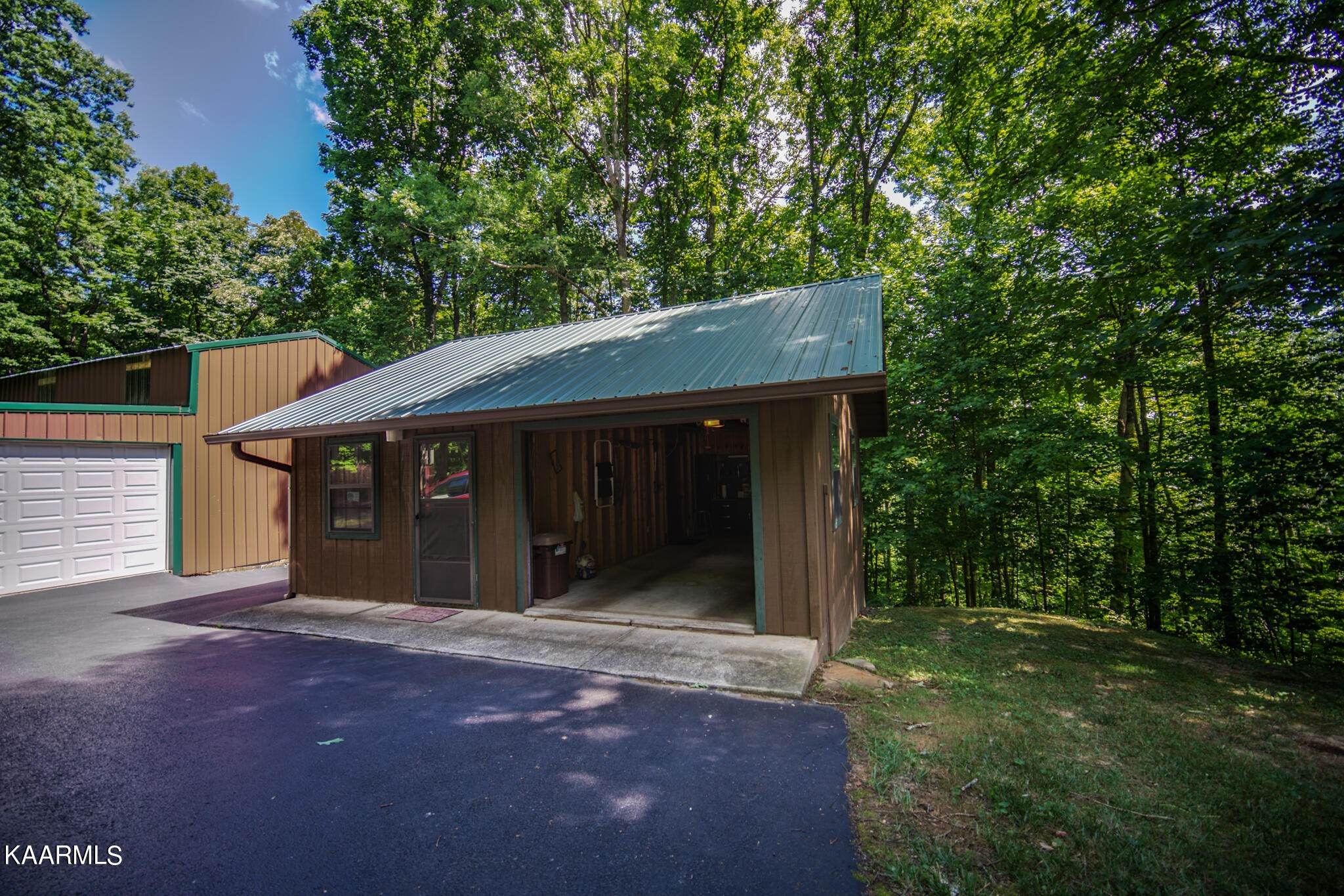 1283 Milo Webb Road Crossville, TN 38572 - Photo 10 of 34 Gallery Image 10