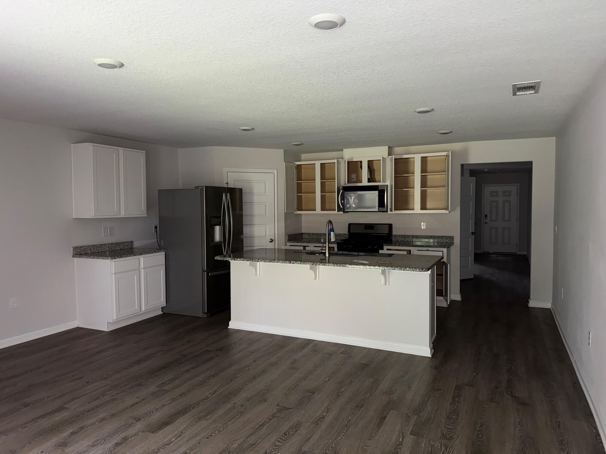 2825 Patriots Rdg Drive Crestview, FL 32539 - Photo 3 of 10 Kitchen_2825 Patriot Ridge
