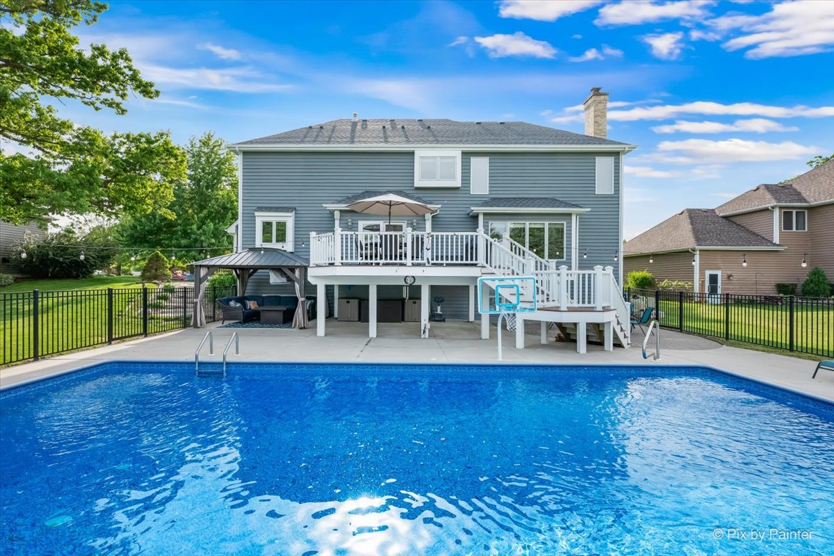 7104 Dove Way Cary, IL 60013 - Photo 63 of 82 a view of a house with a patio