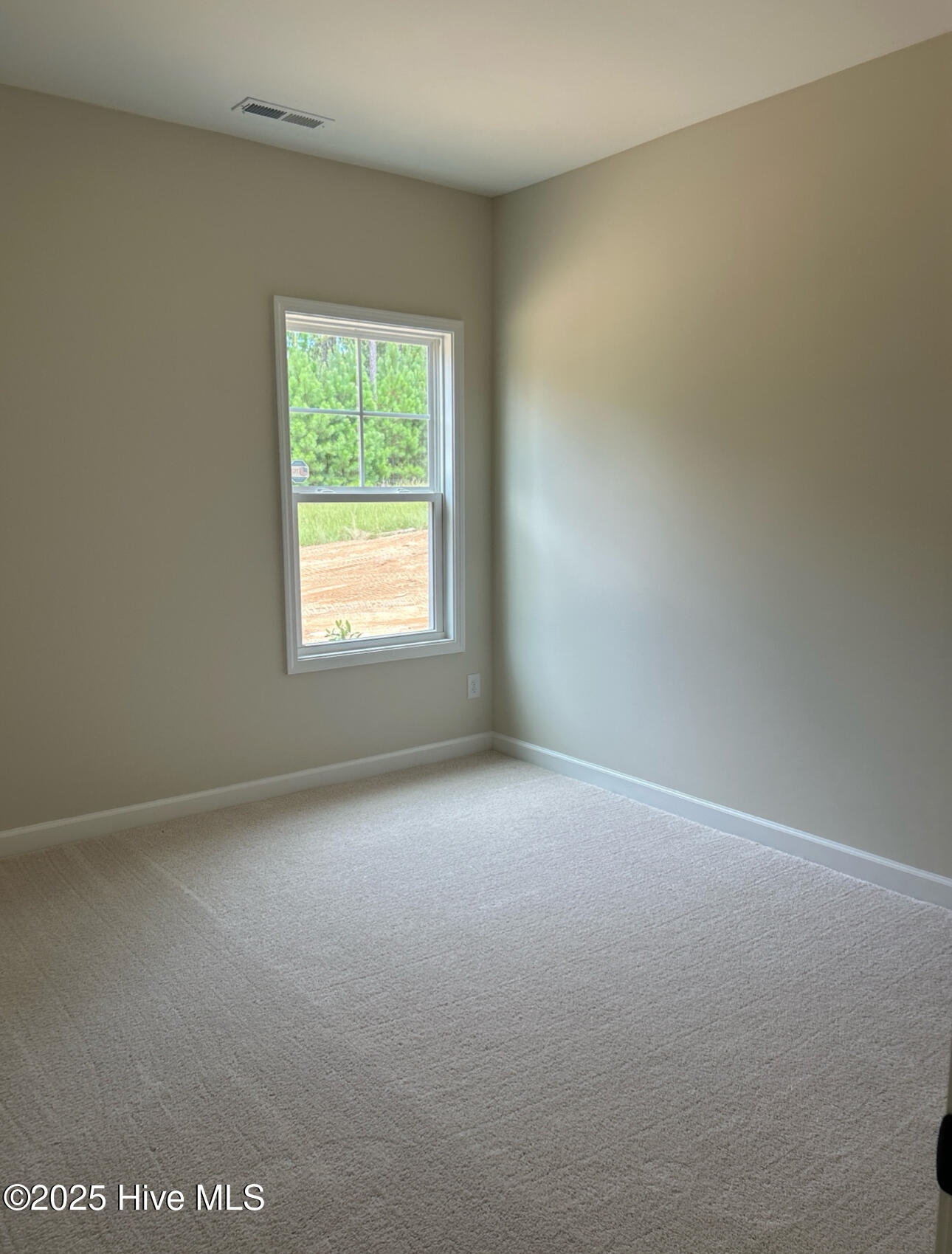 213 Rough Rdg Trail, Unit 14 Aberdeen, NC 28315 - Photo 7 of 17 IMG_8379