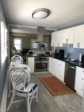 $2,600 | 18 Willow Court, Portsmouth, RI 02871