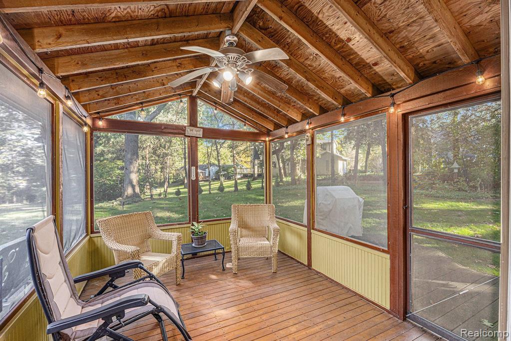4495 Maybee Road Lake Orion, MI 48359 - Photo 9 of 34
