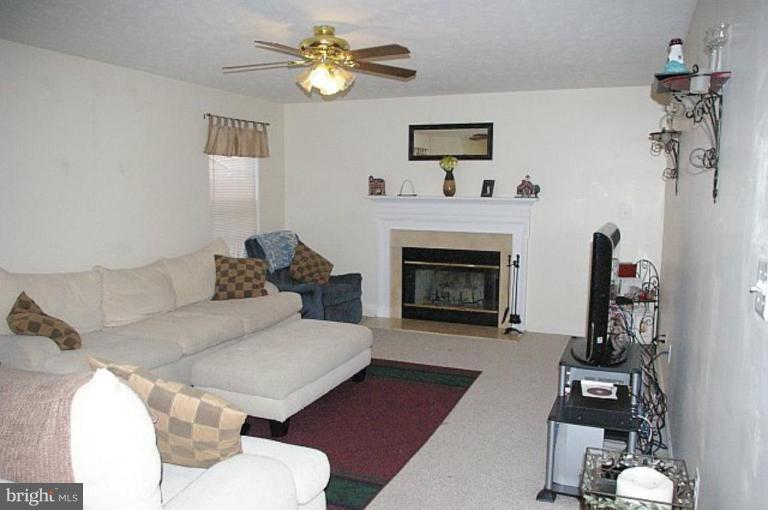 2 Lister Lane Ridgely, MD 21660 - Photo 7 of 18 Family Room