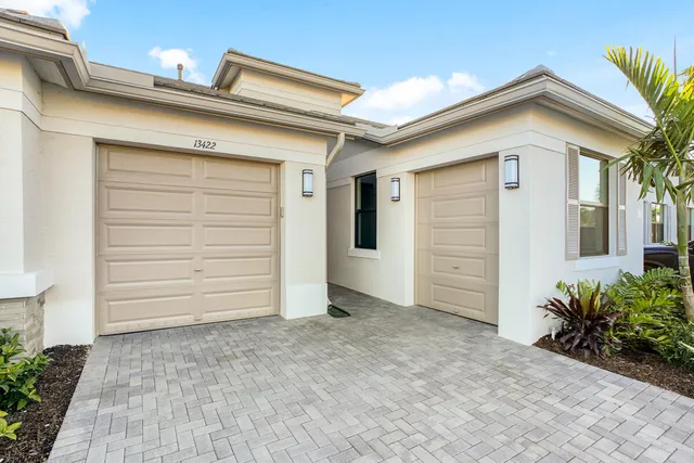 $368,500 | 13422 Southwest Brightside Way, Port St. Lucie, FL 34987