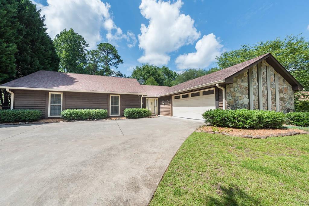 460 Hembree Road Roswell, GA 30076 - Photo 1 of 1