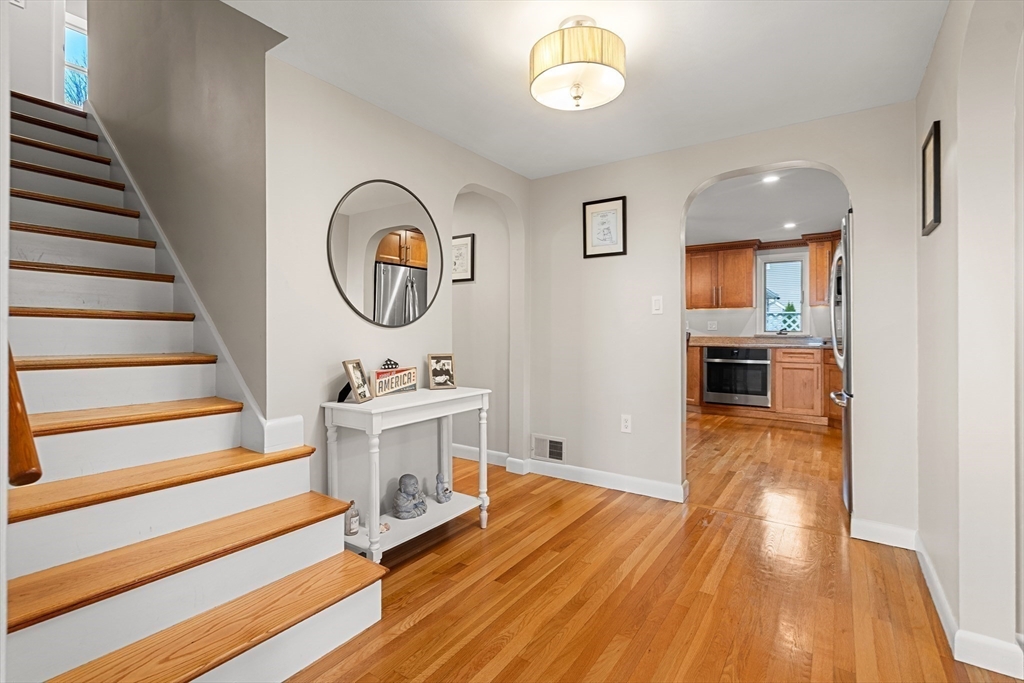 13 Curtis Street Lynn, MA 01905 - Photo 5 of 39