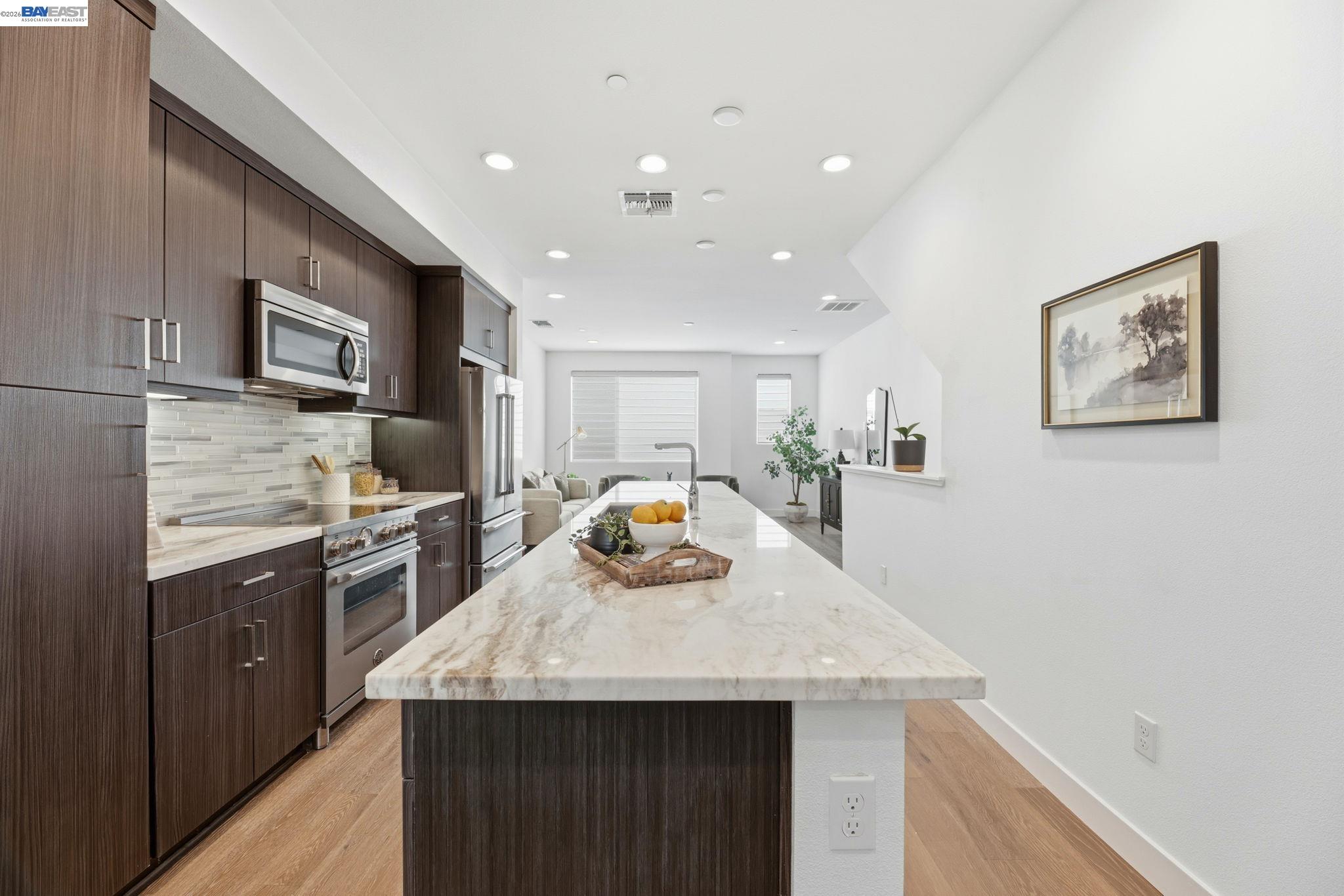 931 Edy Lane Oakland, CA 94607 - Photo 13 of 39