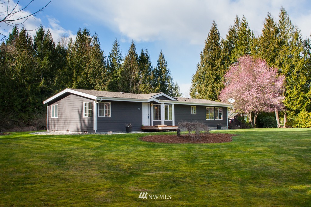 8161 Carl Road Everson, WA 98247 - Photo 1 of 25