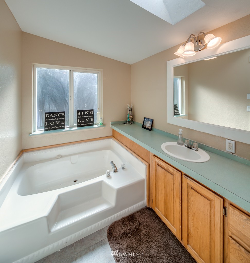 8161 Carl Road Everson, WA 98247 - Photo 15 of 25