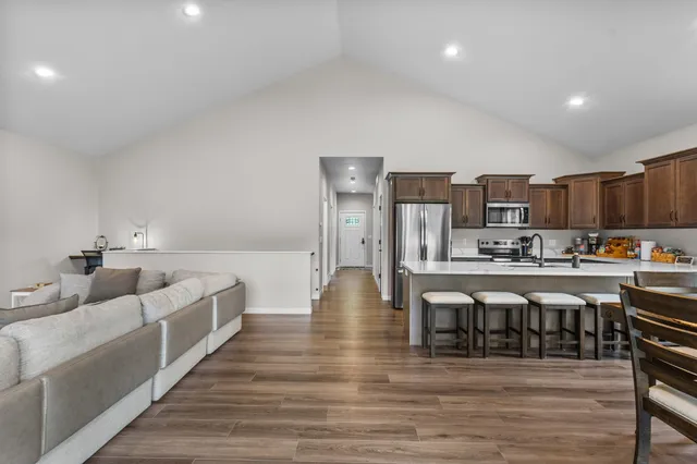 $850,000 | W5066 West Long Lake Road, Waupaca, WI 54981