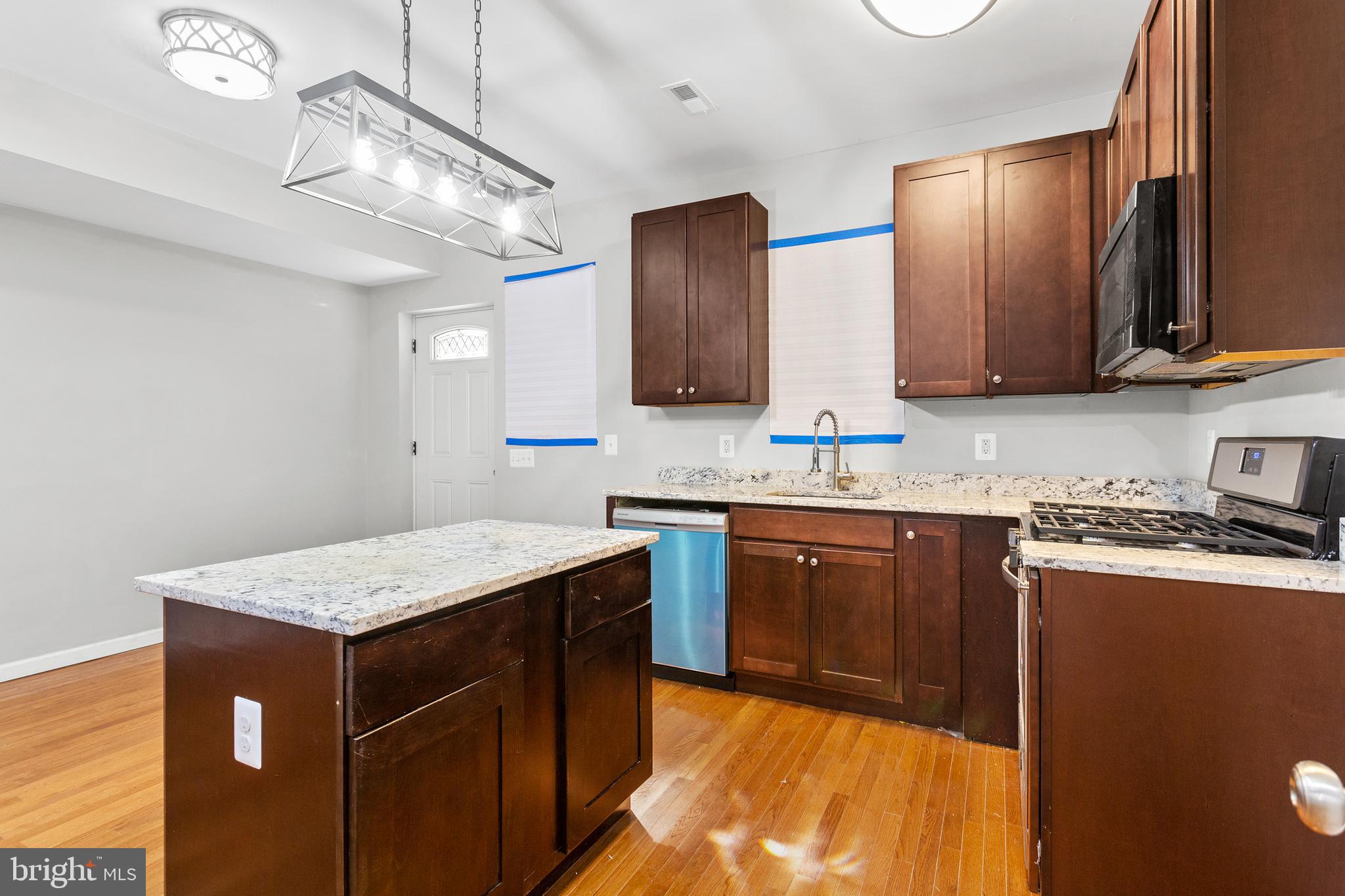 3915 Ridgewood Avenue Baltimore, MD 21215 - Photo 8 of 30 Gallery Image 8