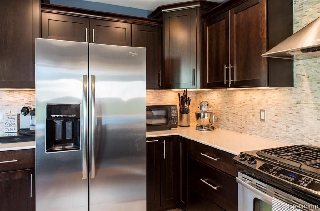 1634 Hillside Lane Rochester Hills, MI 48307 - Photo 26 of 61