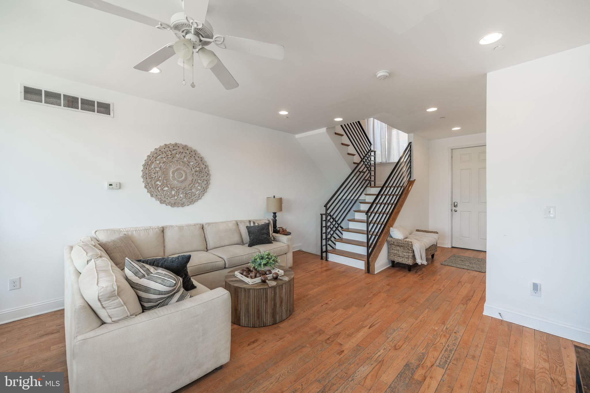 4066 Manayunk Avenue Philadelphia, PA 19128 - Photo 3 of 45