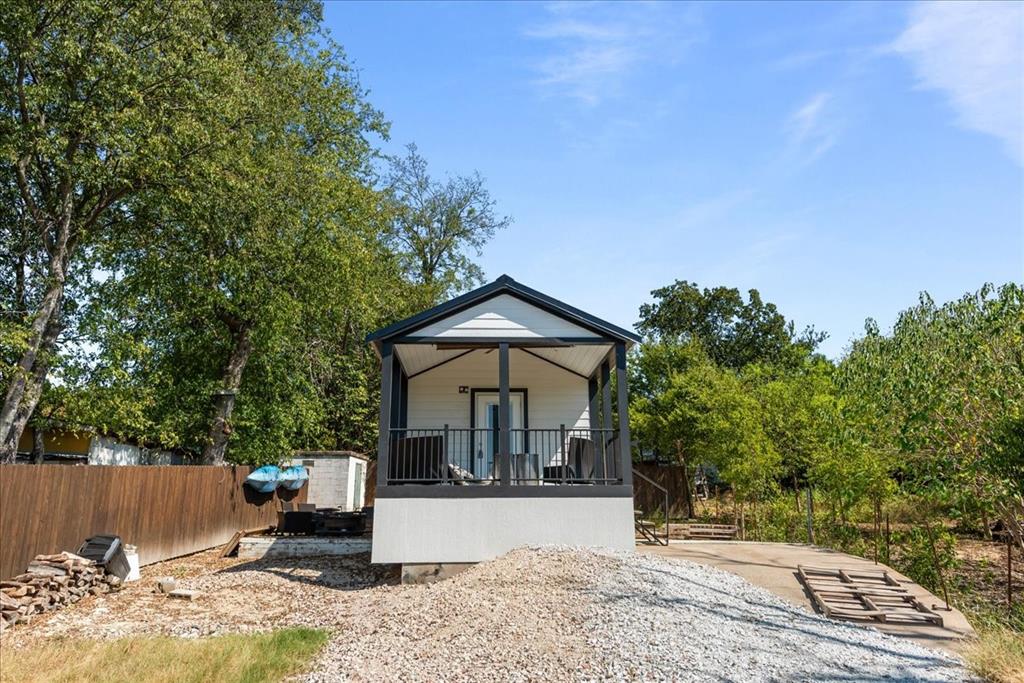 202 Choctaw Trail Whitney, TX 76692 - Photo 4 of 22