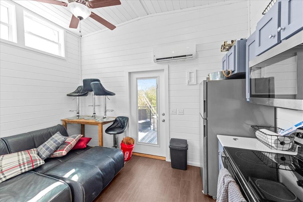 202 Choctaw Trail Whitney, TX 76692 - Photo 6 of 22