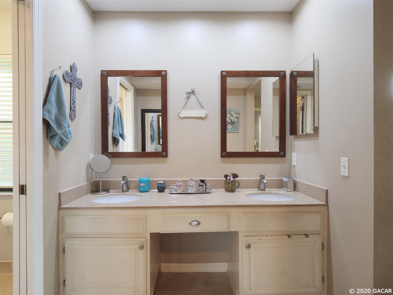 2115 Southwest 76 Terrace Gainesville, FL 32607 - Photo 17 of 24 Gallery Image 17